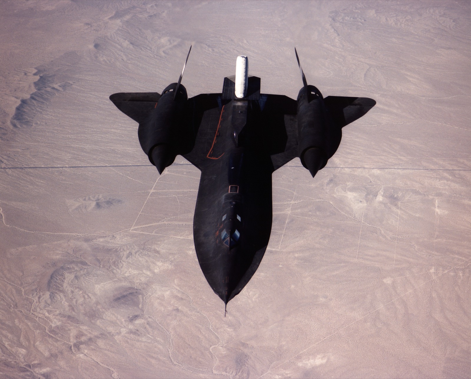 SR-71 Blackbird seen from above over the Mojave desert, 31 October 1997